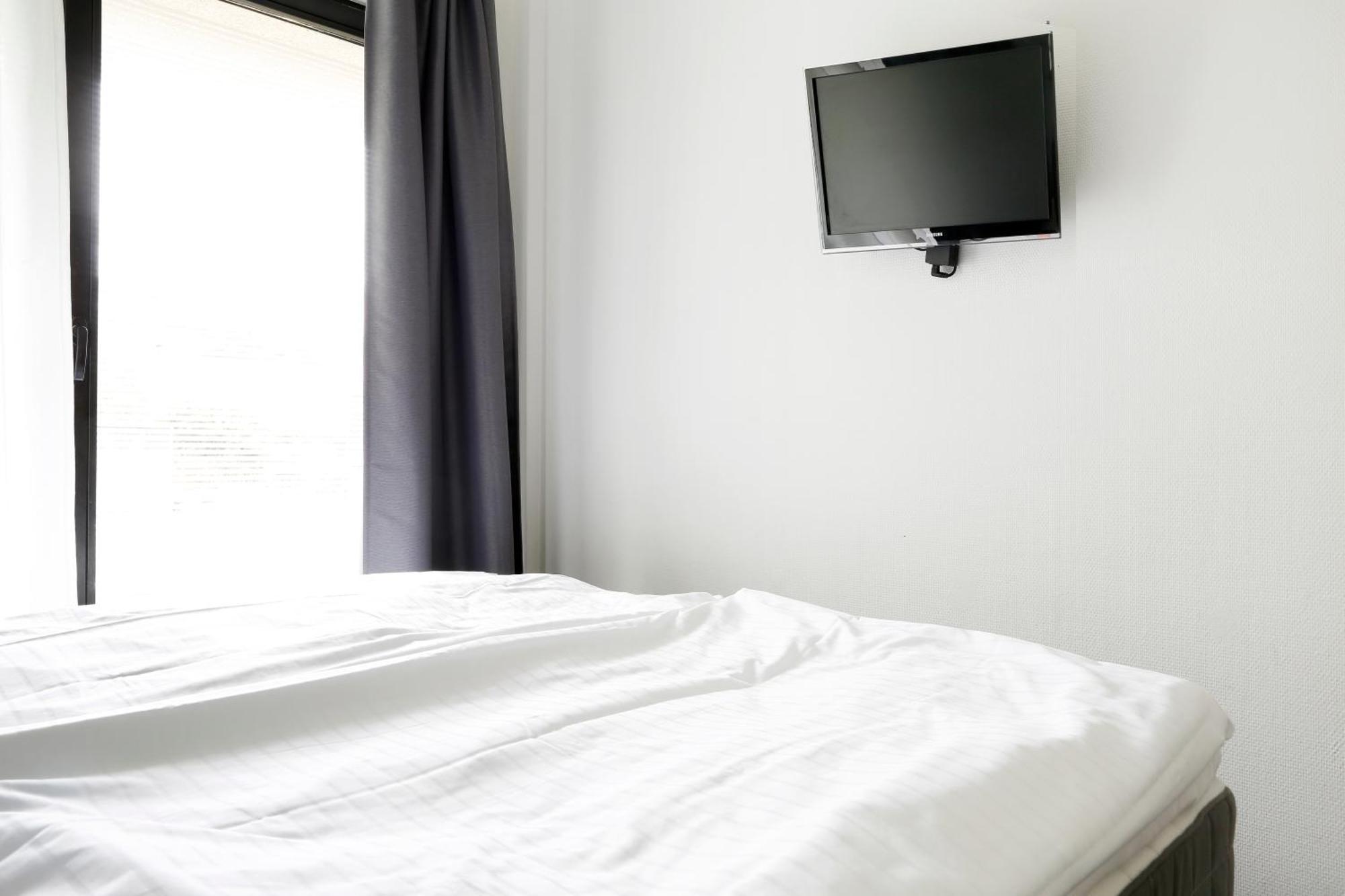 Nieb By Rockchair Apartments L Superhost Status L 3 Bedrooms Boxspringbeds 3 Bathrooms In Center "Kurfuerstendamm" - Cozy Family & Business Flair Welcomes You! Berlin Exterior foto